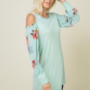 One sided cold shoulder tunic (mint)